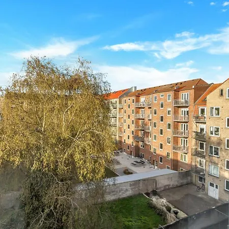 Plads Til 4 Personer - 5 Minutter Fra Friluftsbad شقة *